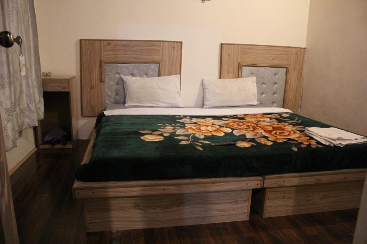 Baltit Heritage Inn Karimabad  Экстерьер фото