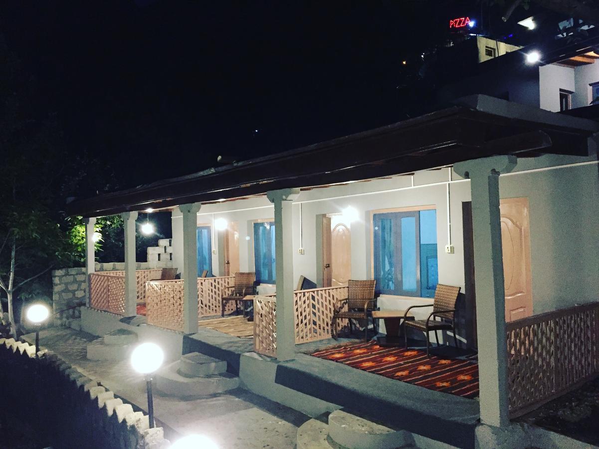Baltit Heritage Inn Karimabad  Экстерьер фото